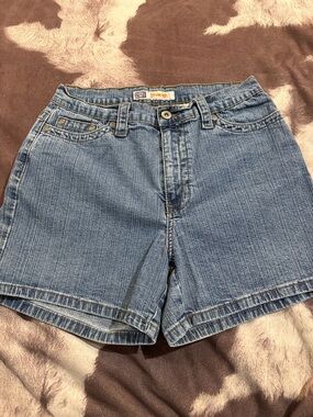 Faded Glory Medium Blue Denim High-Waist Shorts Sz 4